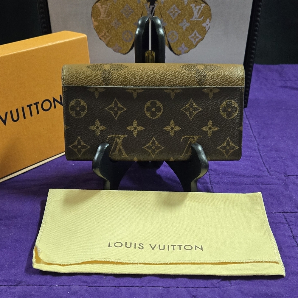Louis Vuitton Reverse Monogram Long Sarah Wallet - Picture 2 of 13